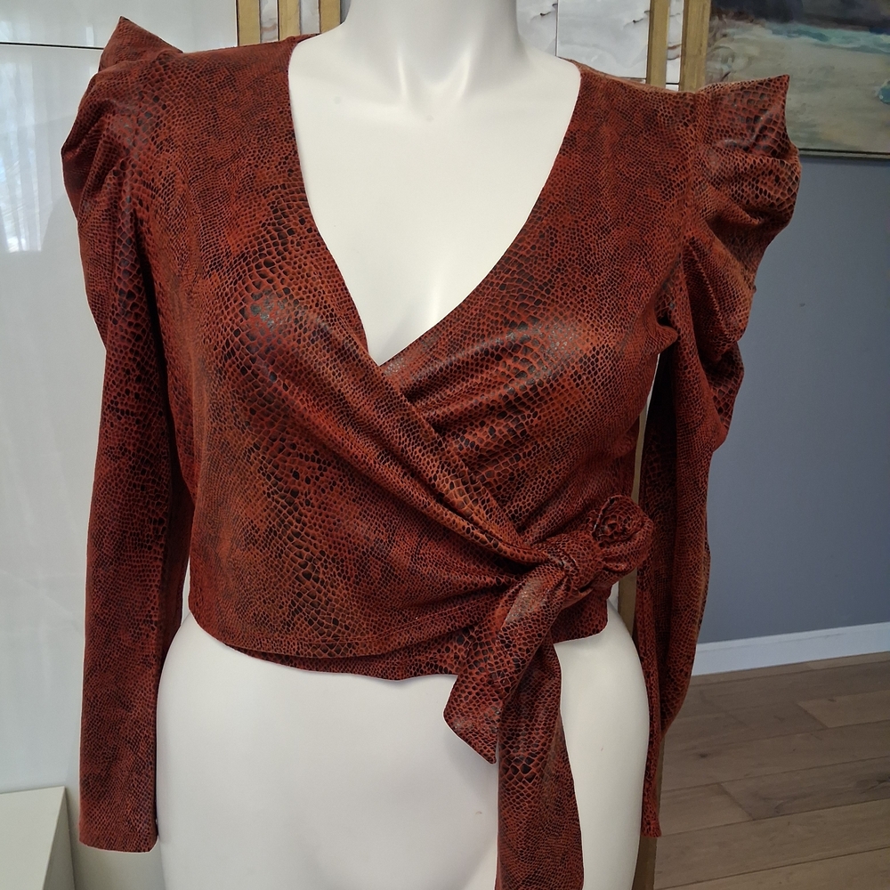 Women's Rust Wrap Top